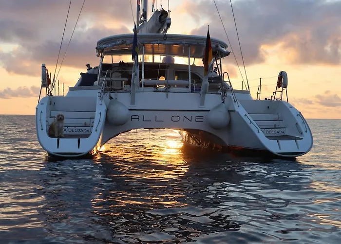 Catamaran One Ponta Delgada